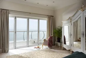 Family-oriented cottage with garden, jacuzzi & barbecue | Sea view | Next to the beach | Pets are welcome - Image 5
