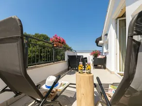 Tolle Wohnung mit Terrasse - Image 4