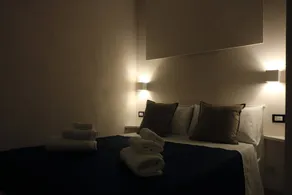 Apartamento vacacional | Cerca Catedral de Nápoles - Image 2