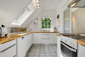 House with BBQ & terrace - Image 3