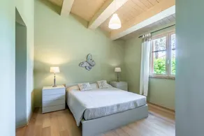 Flat with pool & garden | Panoramic view - Image 2