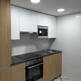 Fully equipped holiday apartment with terrace - Image 4