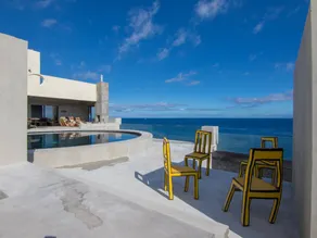 Exklusive Villa am Meer mit privatem und natürlichem Pool - Image 5