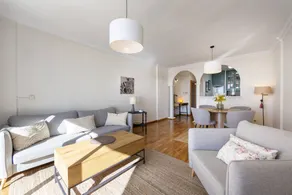 Charmant appartement de vacances avec internet haut débit, piscine et terrasse | Vue montagne - Image 3