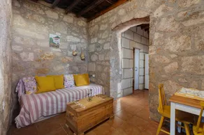 Holiday apartment with barbeque, terrace & garden | Garden view - Image 5