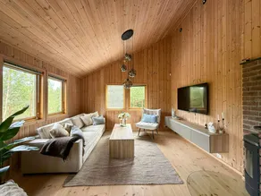 Holiday home with garden, terrace & BBQ | Sea view - Image 2