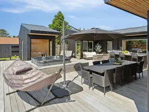 Children-friendly holiday home with hot tub, terrace & sauna | Close to the beach | Pets allowed - Image 5