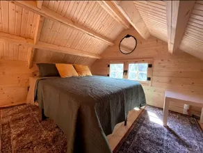 Ontario Glamping Cabin, Perfect for Discovering Port Dover - Image 4
