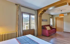 Hostal Río Ara Bellosta by Vivere Stays - Image 4