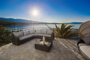 Villa with terrace, pool & BBQ | Water view - Image 5