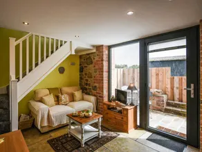 Encantadora casa rural apta para familias con jardín - Image 3