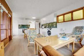 Holiday home with barbeque & terrace | Sea view - Image 5