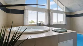 Ample house with pool, terrace & barbecue | Pet-friendly - Image 4