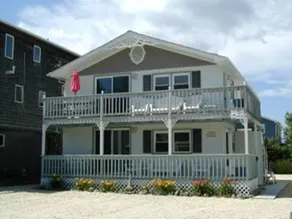 3 sovrum i Surf City - Image 2