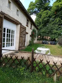 Spacious house near riding school - Image 2
