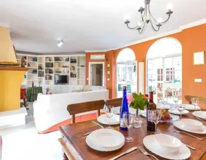 Fully equipped ample holiday home with terrace, garden & barbecue | Pool view | Pets allowed - Image 5