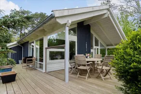 House with sauna, terrace & BBQ - Image 2