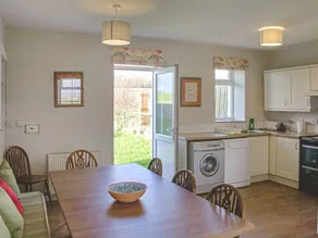 Cottage | River view - Image 4