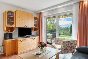 Apartment 'East, 48 sqm' with Shared Terrace, Shared Garden and Wi-Fi - Image 2