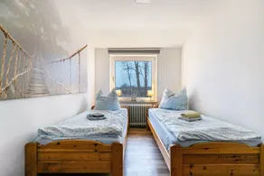 Holiday apartment with fast internet & garden - Image 4