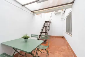 House with terrace - Image 3