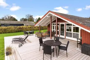 Lovely holiday home with BBQ & terrace | Pet-friendly - Image 2