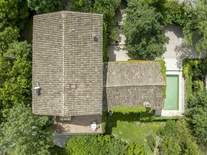 Holiday home with barbecue, garden & private pool - Image 3