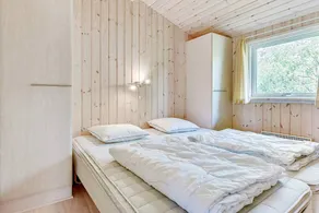 Fully equipped nice holiday home with terrace & sauna - Image 4