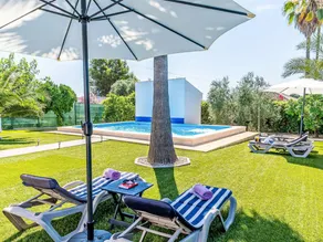 Fully equipped lovely holiday home with BBQ, private pool & terrace | Pets are welcome - Image 4
