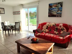 Cozy House 210m from Pors Gelin Beach with Enclosed Garden and Terrace - Image 4