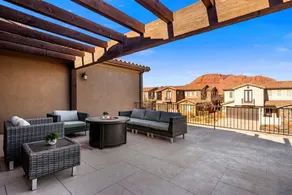 Family-oriented lovely house with hot tub, barbeque & heated pool | Mountain view - Image 5