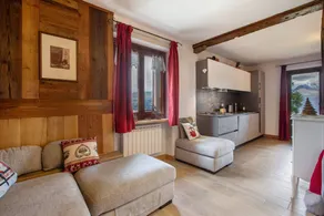 Flat with garden & BBQ | City view - Image 4