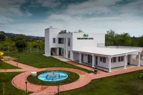 Dream Town Hotel - Image 4