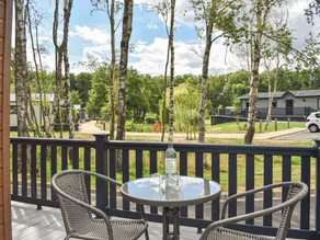 Family-oriented charming cottage with garden - Image 2