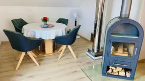 Appartamento con piscina, terrazza e griglia - Image 2