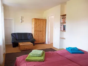 Schöne Wohnung mit Garten und Terrasse - Image 3