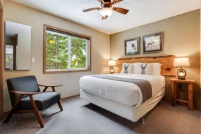 Charming Log Cabin for Families near Mount Rainier, Washington - Image 4