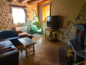 Family-friendly cottage with terrace, garden & barbecue | Good for workation | Pets allowed - Image 2