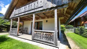 Holiday home with barbeque, garden & terrace | Mountain view - Image 4