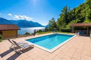 Villa con griglia, giardino e piscina | Vista sull'acqua - Image 3