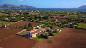 Villa with barbecue, garden & terrace - Image 5