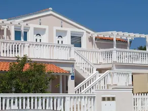 Encantador apartamento vacacional con terraza, barbacoa y jardín | Vistas a la naturaleza - Image 5