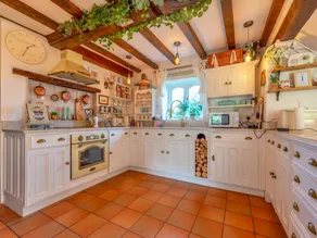 House with fast internet & garden - Image 4