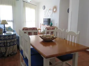 Flat with pool - Image 3