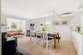House with BBQ & terrace - Image 3