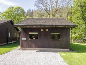 Cottage with garden - Image 3