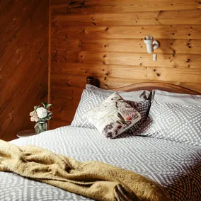 Secluded Holiday Home in Victoria to Experience Off-Grid Glamping near Melbourne - Image 4
