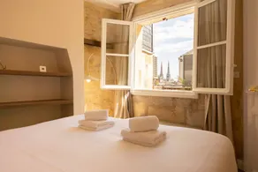 Appartement convivial et familial avec terrasse | Proche Cathédrale Saint-André de Bordeaux | Idéal pour le télétravail - Image 5