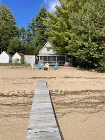 House | Lake view - Image 2