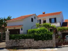 Apartment with barbeque & terrace - Image 4
